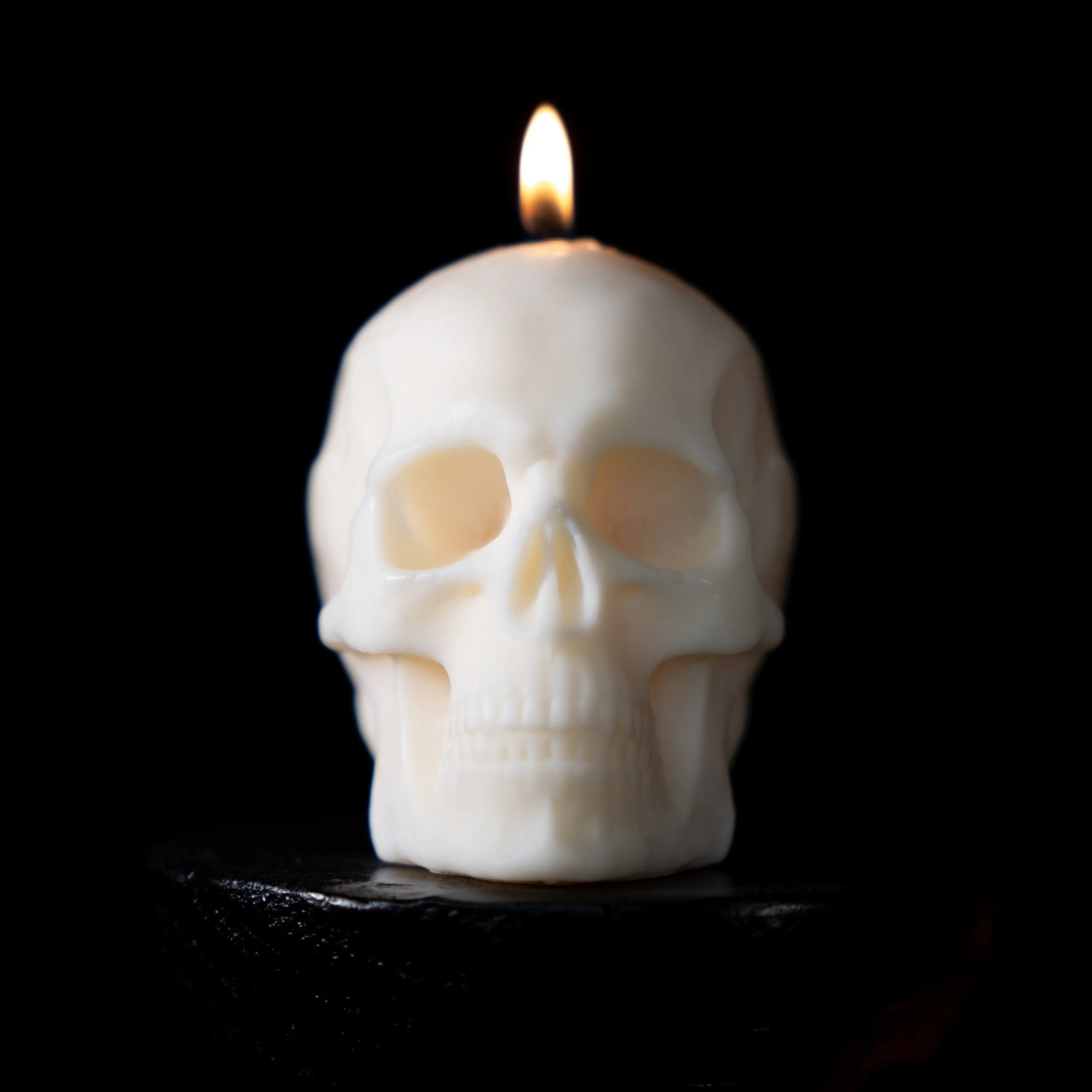 Anatomical Skull Candle