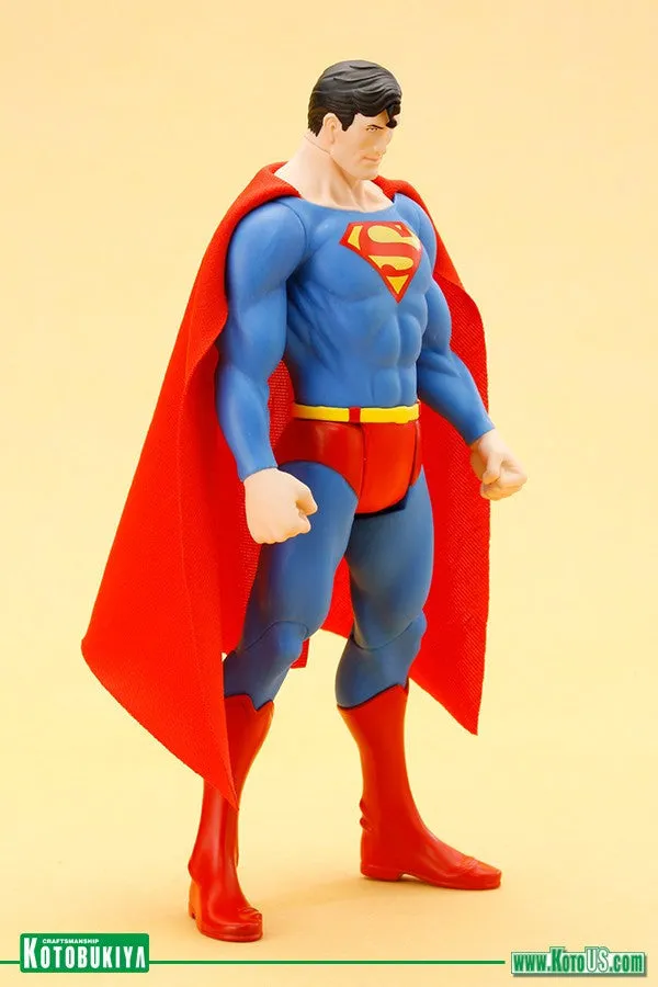 DC Universe - Superman Classic Costume ArtFx  Statue