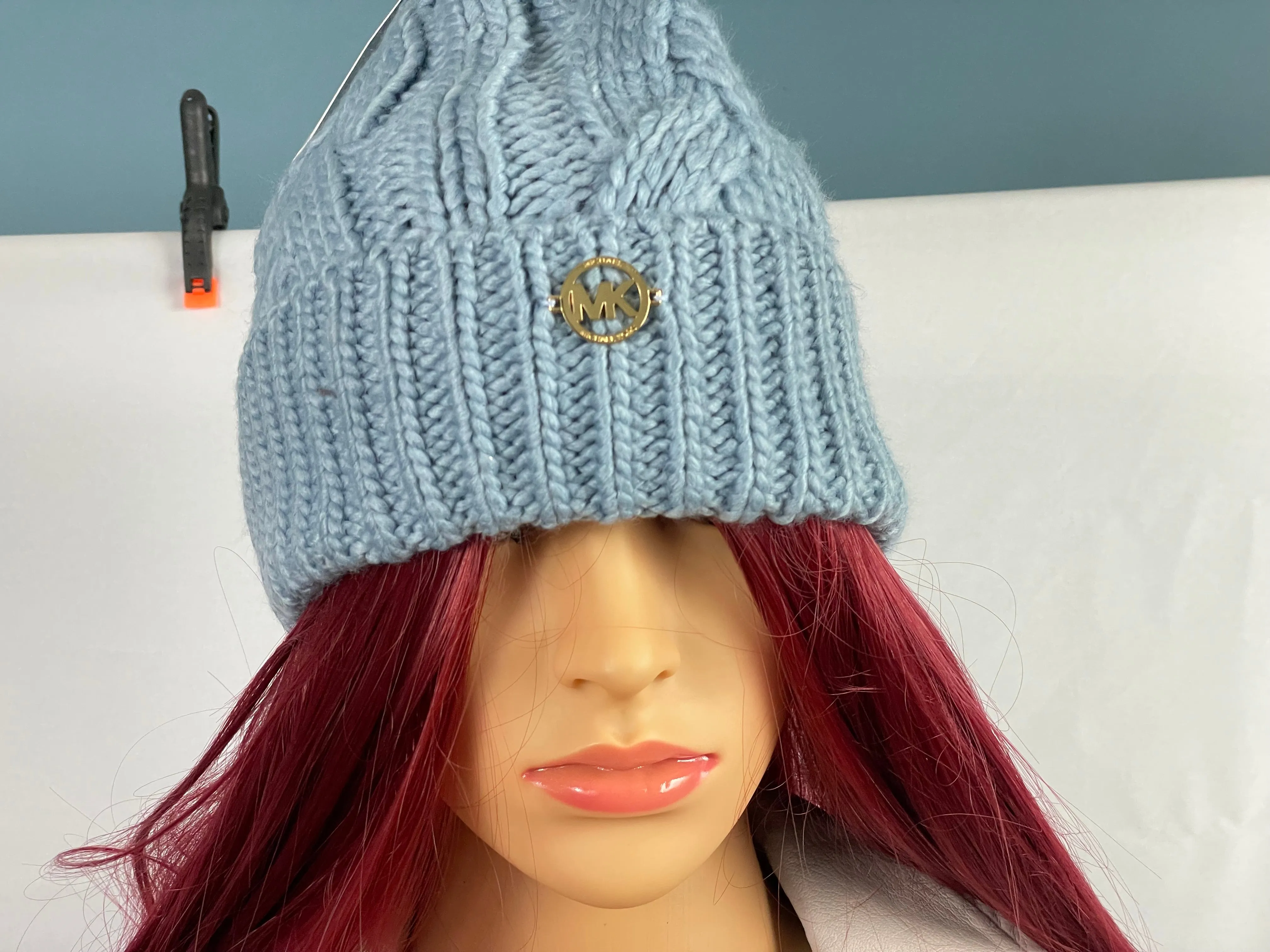 Women's Cuffed Braided Cable Hat