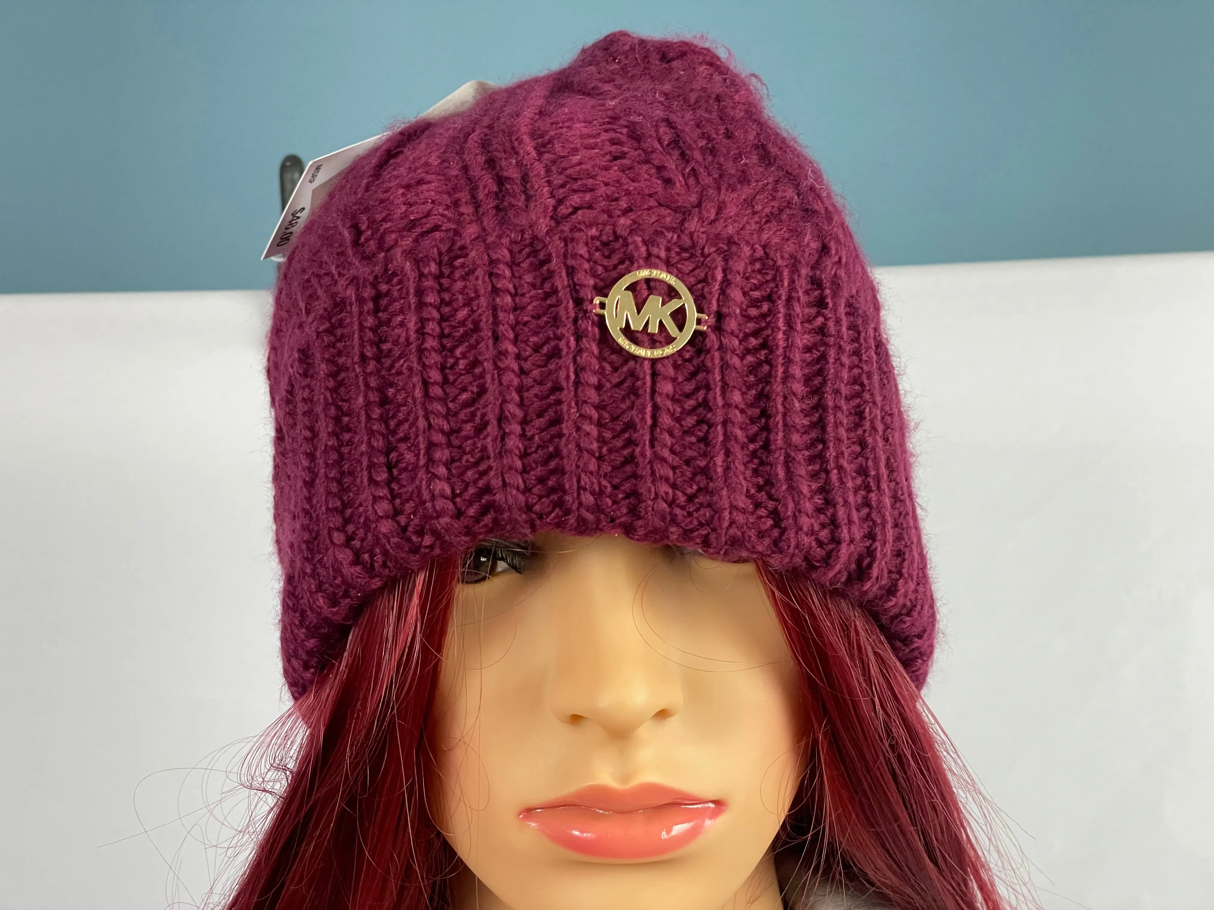 Women's Cuffed Braided Cable Hat