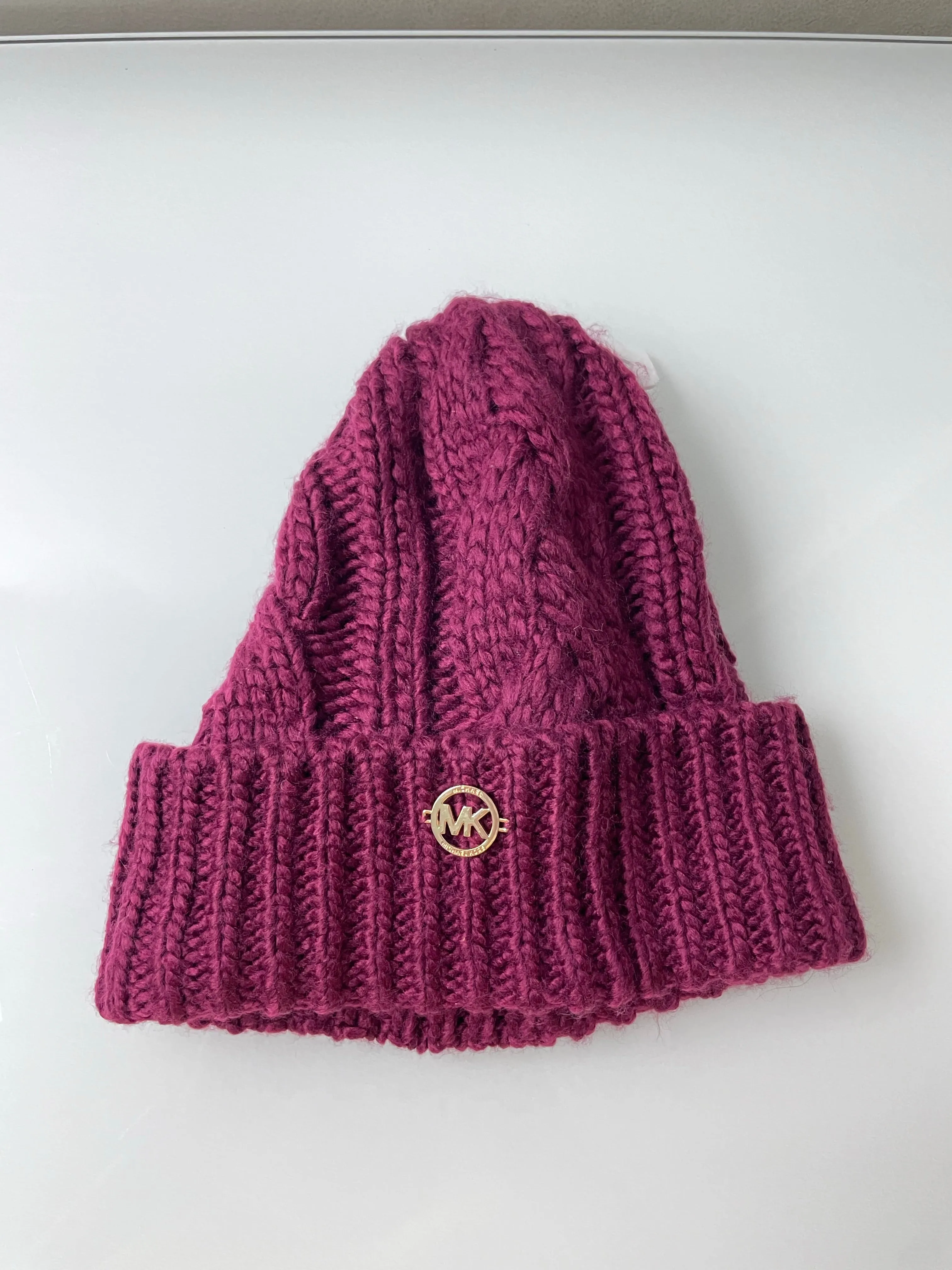 Women's Cuffed Braided Cable Hat